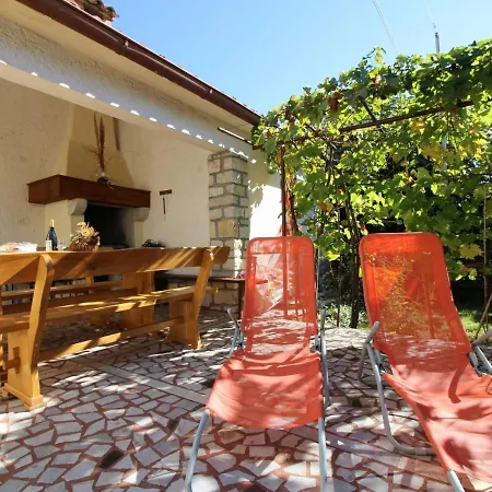 Apartman Sunlit Apartment Near Sea In Porec Porec